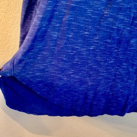 Sunday Shirt Small Navy Blue Cold Shoulder Short Sleeved Top Rayon/Spandex EUC - Picture 11 of 16